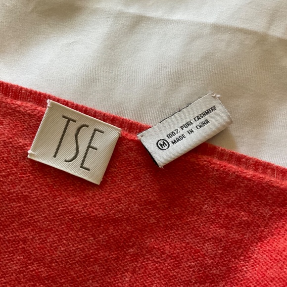 CASHMERE, button down salmon colored sweater. - Picture 3 of 7